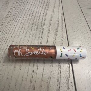 MAC Oh, Sweetie Lip Gloss in •Coconut Macaroon•